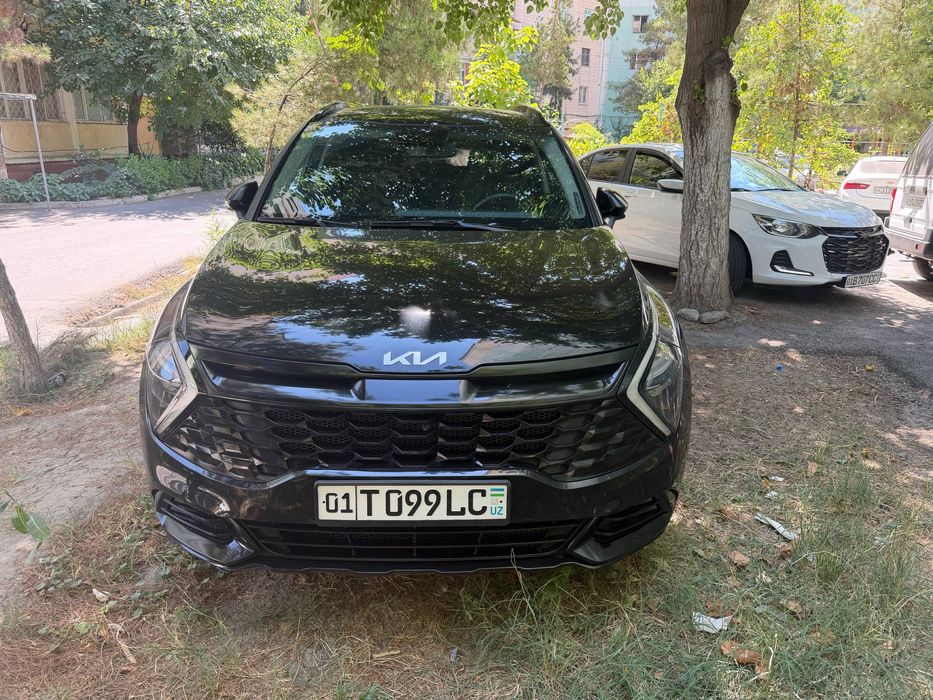 Kia sportage sotiladi
