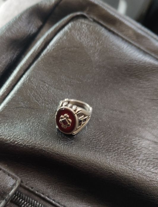 Күміс кальцо, Мужское