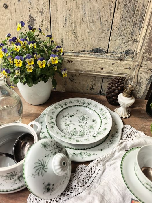 Сервиз за хранене