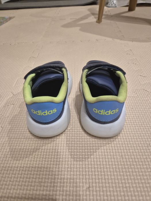 Детски маратонки Adidas 24
