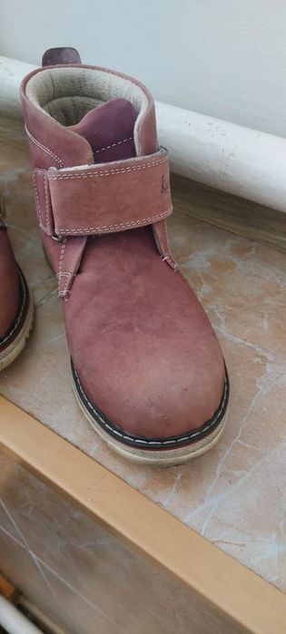 Ботинки на девоку кожанные, 35 размер