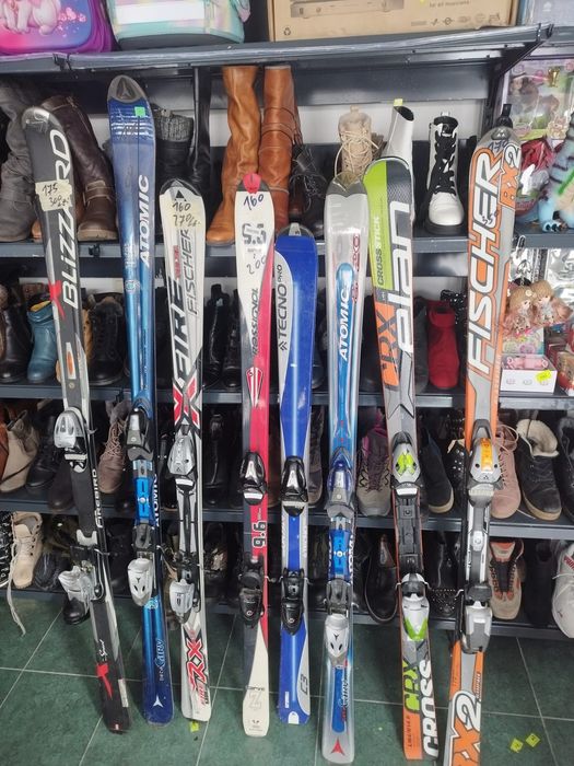 Clapari, skiuri ski , zapada