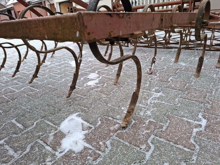 Cultivator,combinator