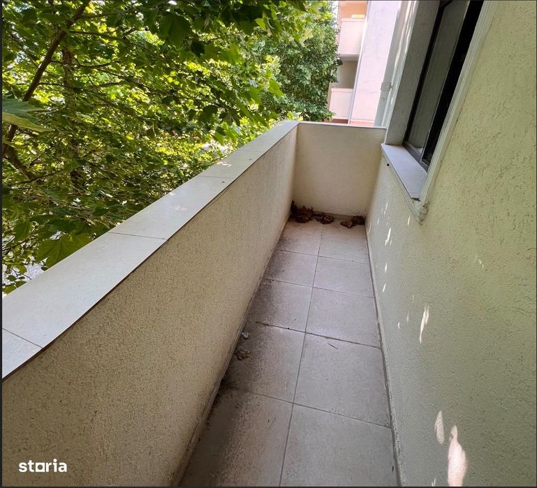 Ap 3 cam, parcare, boxa, mutare imediata, etaj intermediar