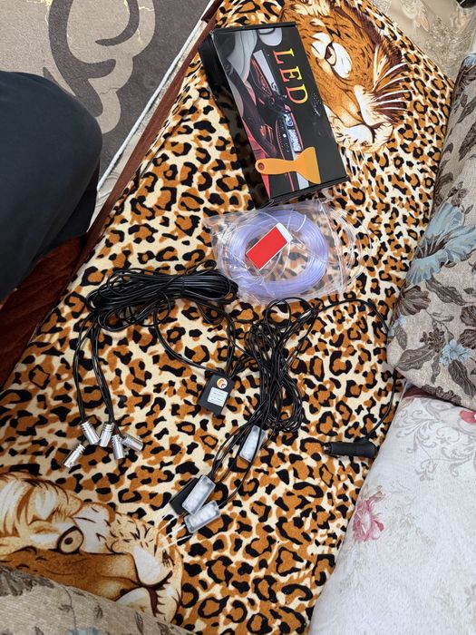 Амбиентно осветление за автомобил