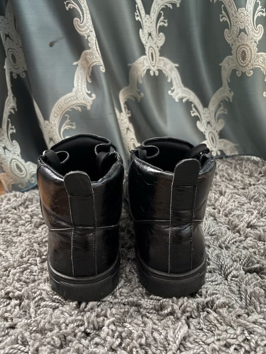 Balenciaga arena
