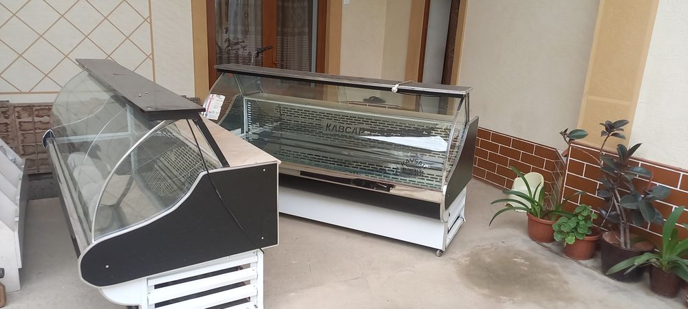 Витрина халодилник 2.штук