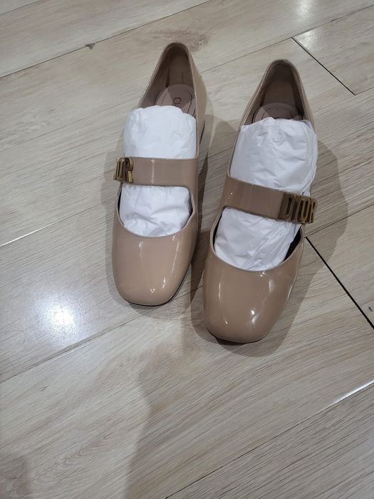 Обувки два чифта