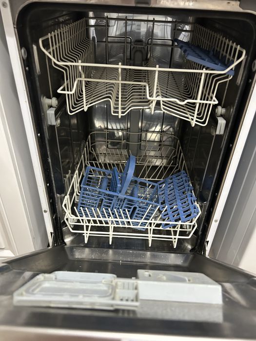 Продам посудамоечную машинку б/у