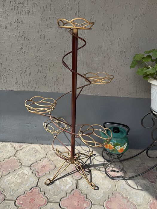 Подставки под цветы