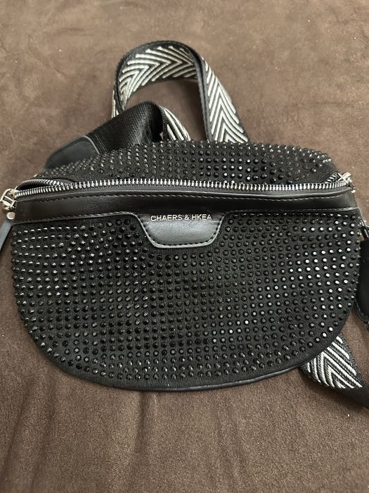 Чанта със камъни за кръст