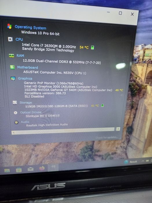 Laptop i7 RAM 12 GB SSD video un GB baterie nouă