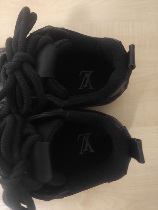 Louis Vuitton Skate negru si gri