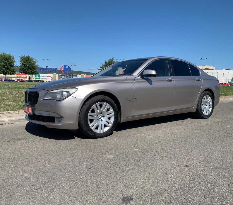BMW 740 Xd  02.2011  4 butoane , revizii cu istoric BMW
