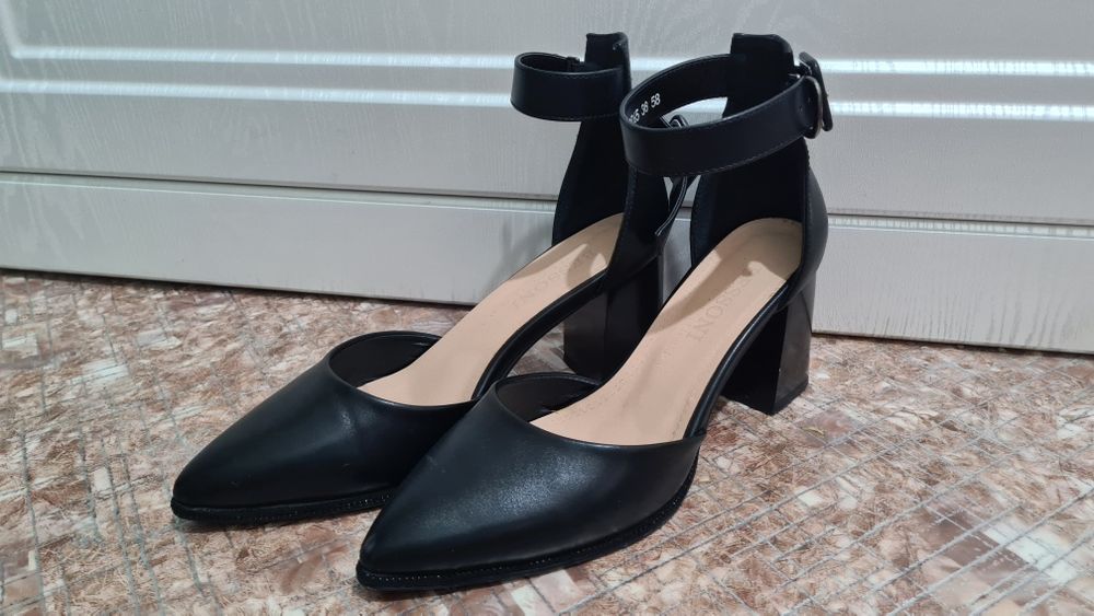 Продам туфли женские