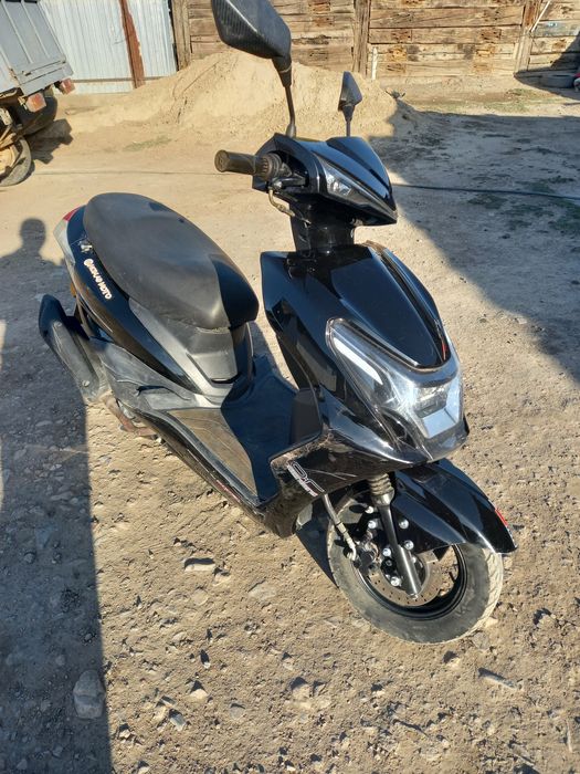 Скутер м 11. 125 куб