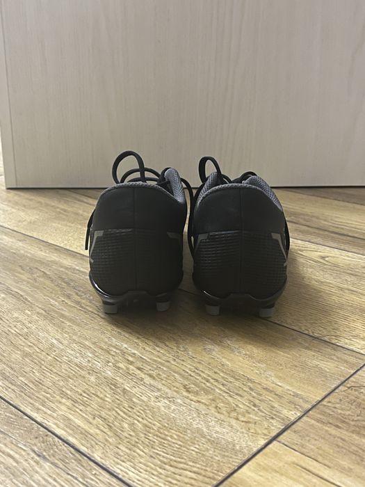 Футбольные бутсы от “Nike”