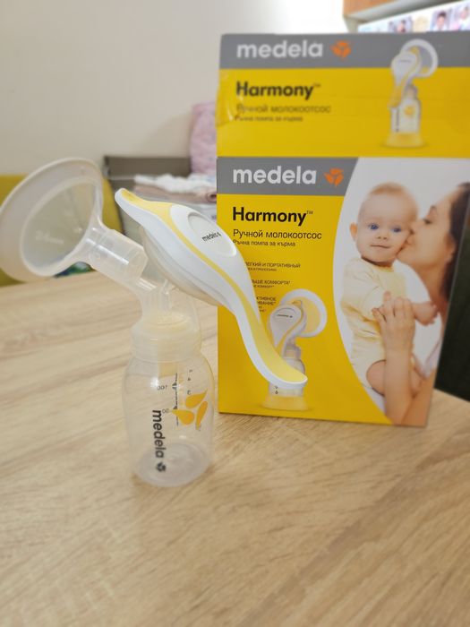 Ръчна помпа за кърма Medela + колектор за кърма Lansinoh