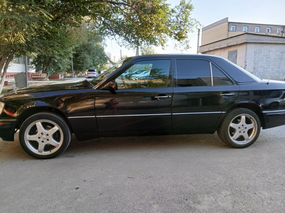 Мерседес 124 Е280