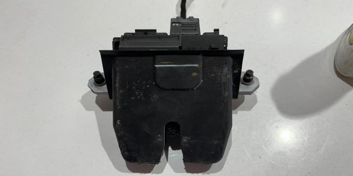Broasca incuietoare haion portbagaj R442A66 Ford Focus 3 [2011 - 2015