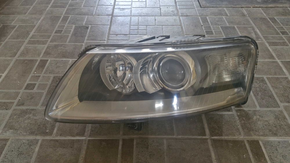 Ляв фар за Ауди А6 хелла оригинален