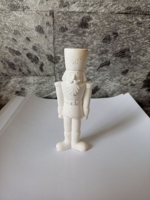 Разукрашки-гипсовые объёмные.