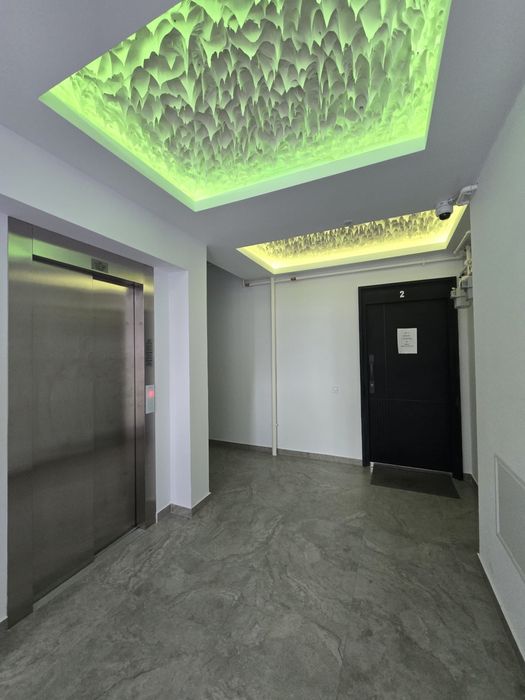 Apartament 2 camere mobilat, lift si parcare inclusa