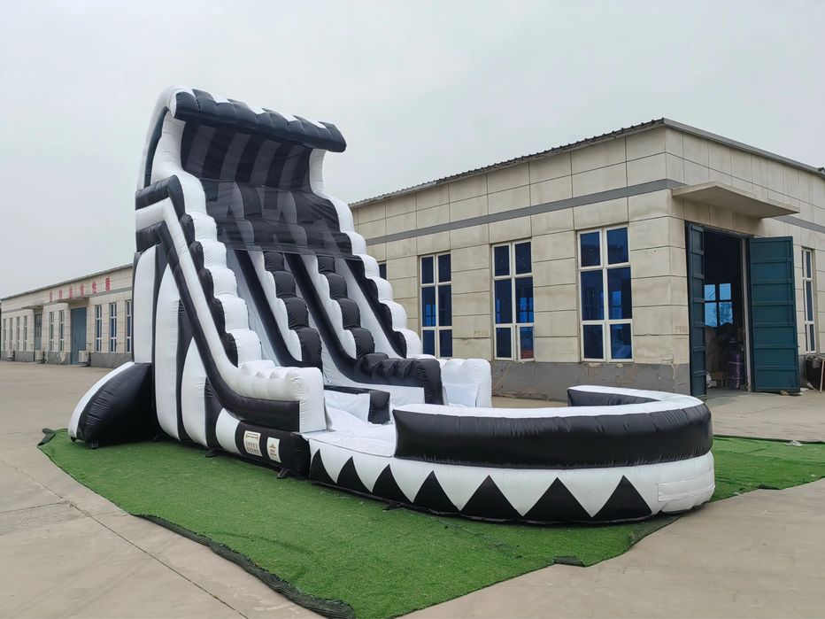 Tobogan gigant gonflabil