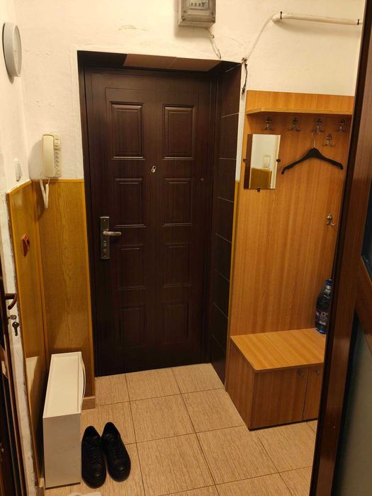 Garsoniera de inchiriat