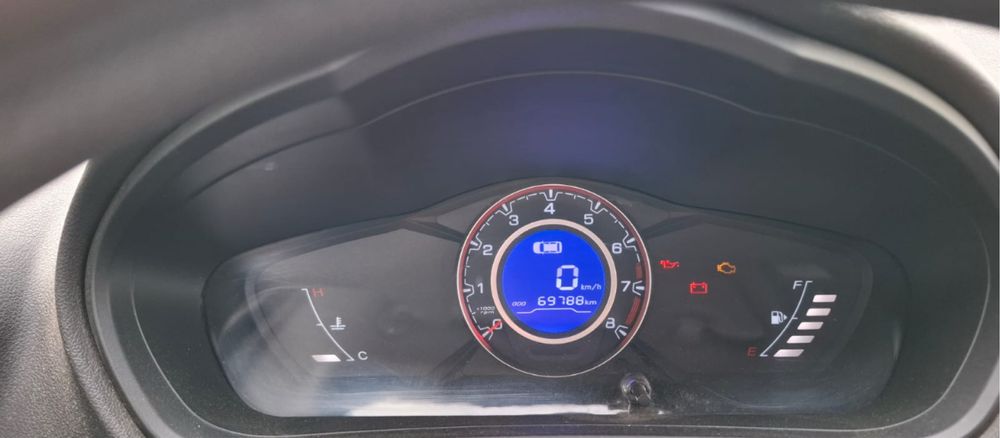 Продам машигу кроссовер Lifan X 60