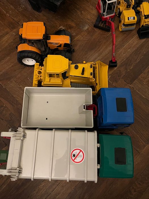 Pachet jucarii Bruder