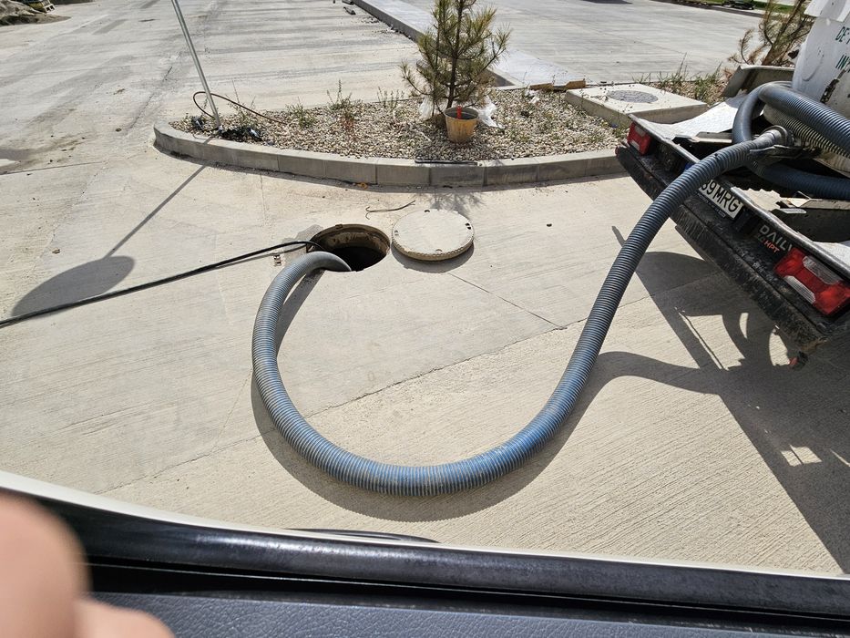 Desfundare canalizare Vidanjare Inspectii video canalizare