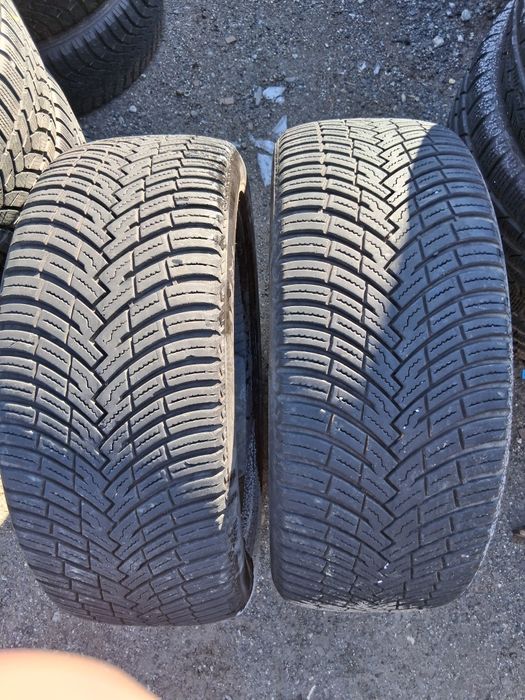 225 45 18 PIRELLI 2бр всесезонни дот 2022г