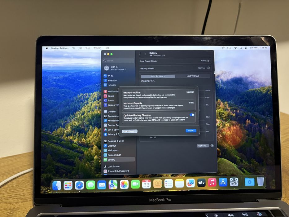 Macbook Pro Touchbar 2020 M1 8 GB HDD 256 GB