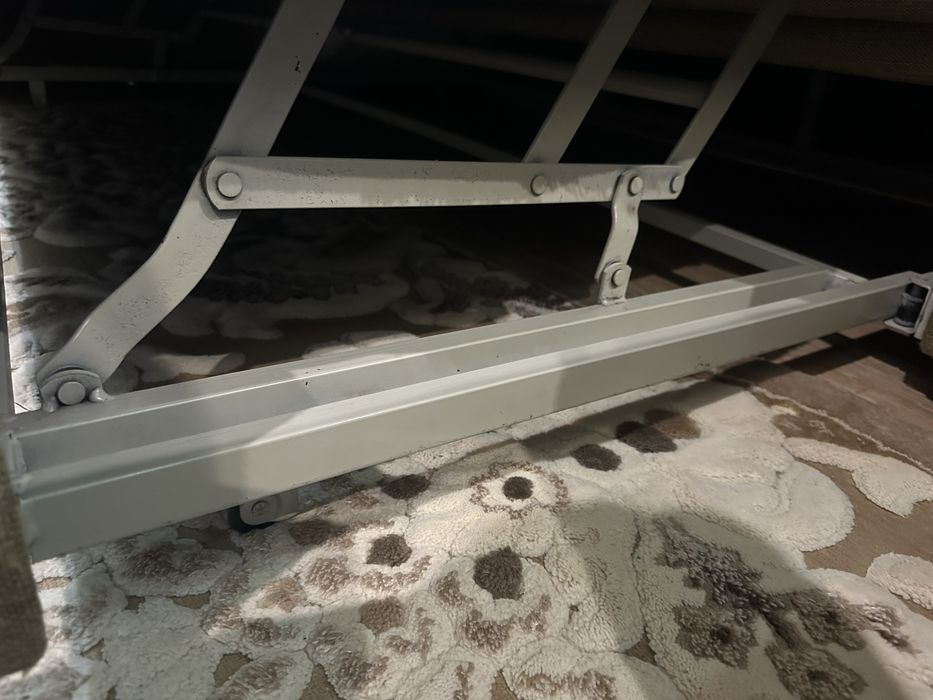 Угловой диван.