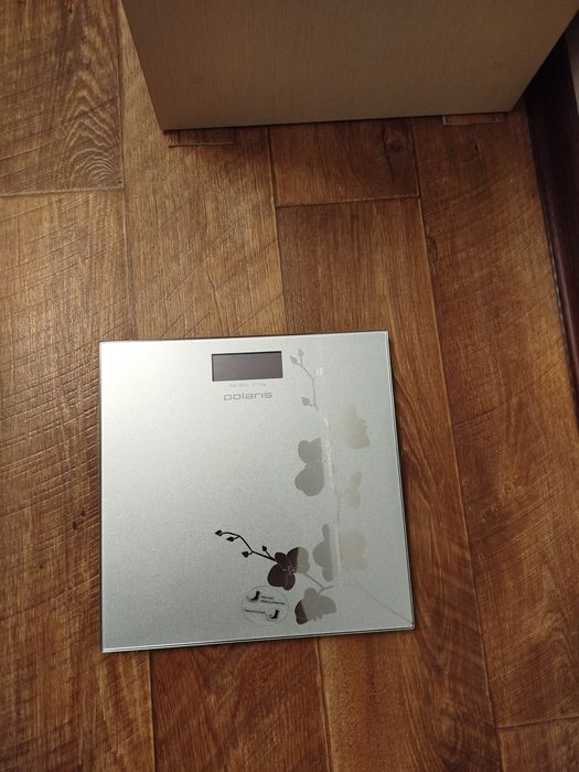 Напольные весы Polaris