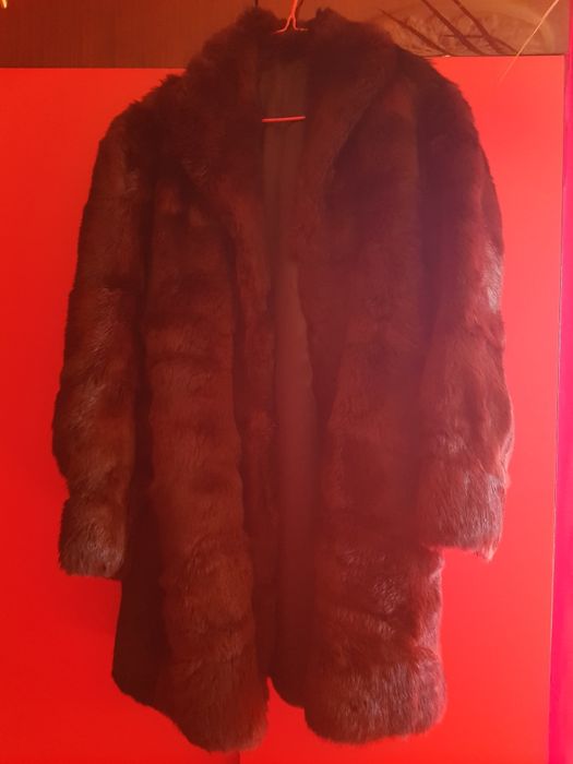 Дамско Кожено Палто