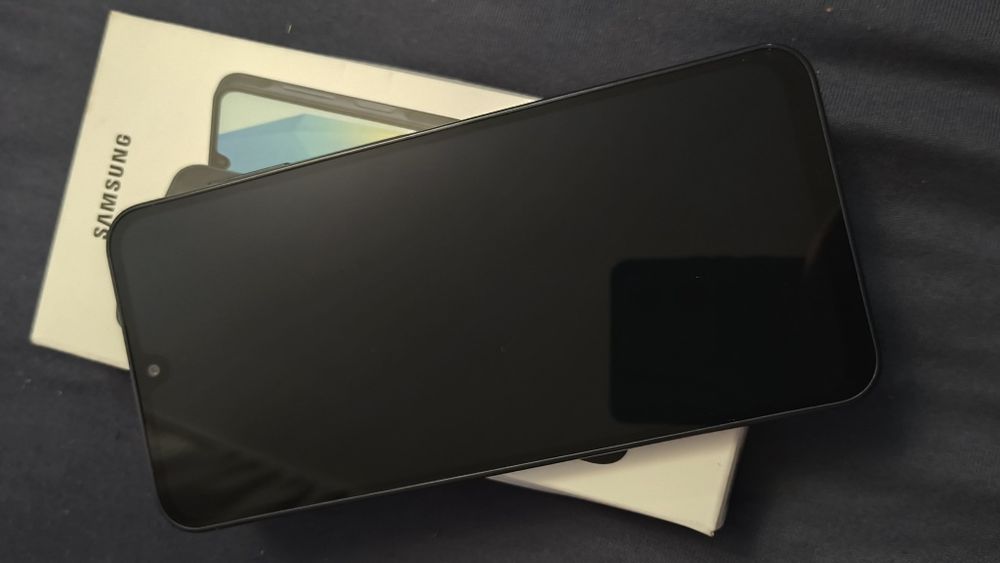 Телефон Самсунг А16 5G