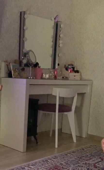 Туалетный столик