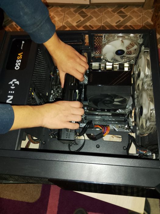 Reparații & upgrade PC / Laptop | Windows, SSD, plăci video, mentenanț