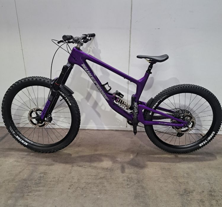 Nukeproof Giga 297 Fast Edition