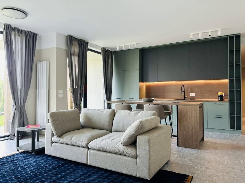 Дава се под наем Двустаен апартамент в София, Младост 4 - 90 кв.м за 1000 € - Снимка #1