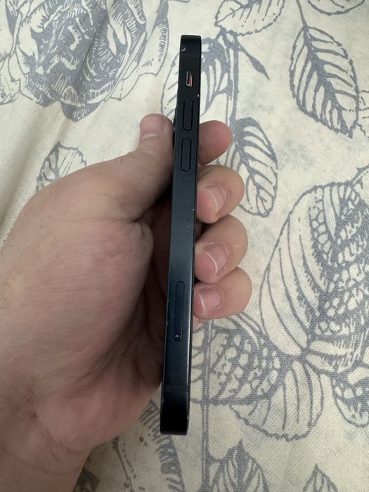 Ipnone 13 mini продам