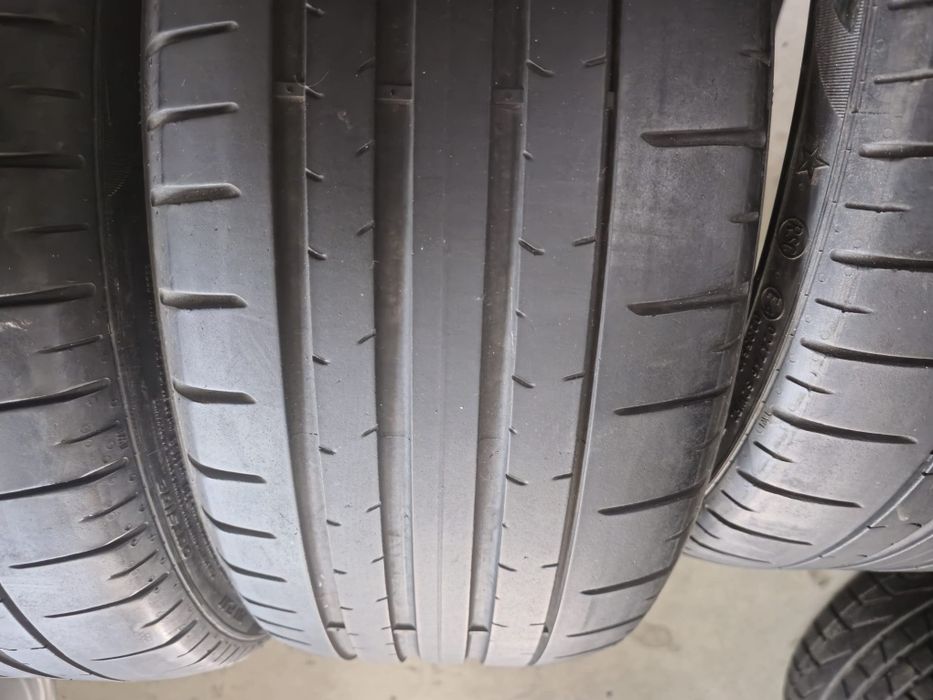 4 anvelope vara Pirelli Runflat 205 40 18 stare buna