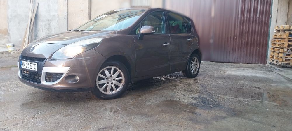 Vand  schimb Renault Scenic 3 cu bascula 3.5 t