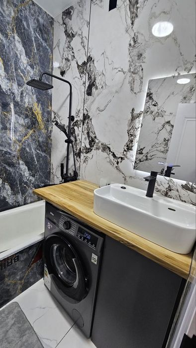 Чиланзар 8 продаётся двух комнатная квартира 33м² Евроремонт