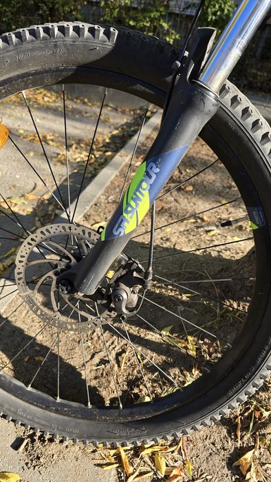 Bicicleta electrica B twin st100