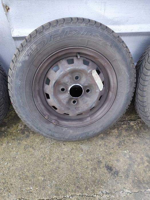 джанти с гуми 13" 4x114.3 за хюндай акцент