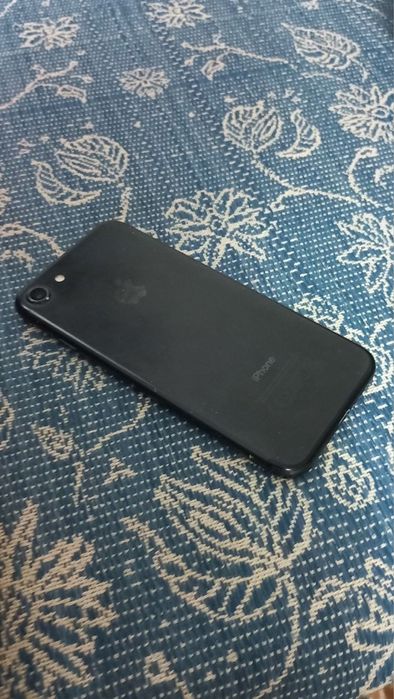 Iphone 7 хороший состояния