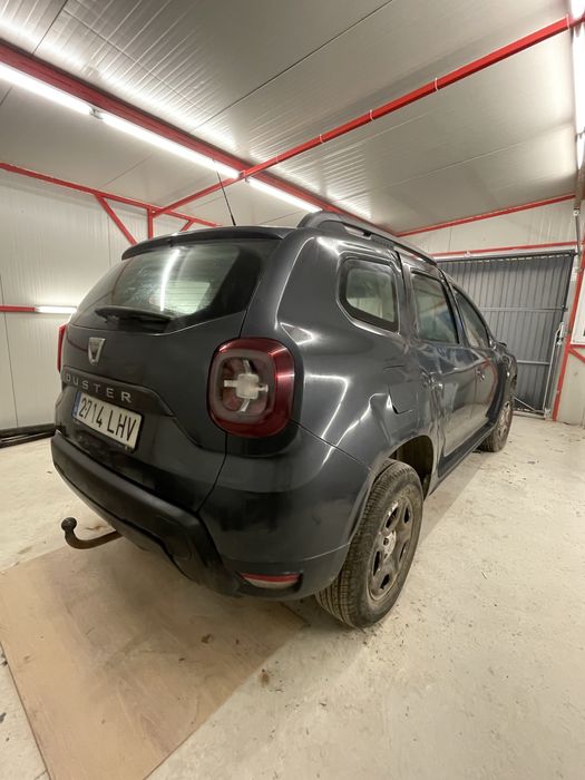 Dacia Duster 2 avariata